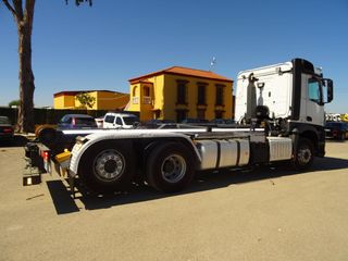 Mercedes AROCS 25 42-CAMIONES GANCHO PORTACONTENED