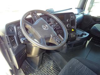 Mercedes AROCS 25 42-CAMIONES GANCHO PORTACONTENED