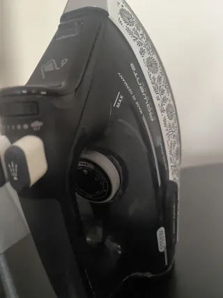 Plancha Rowenta Steamium 2750W