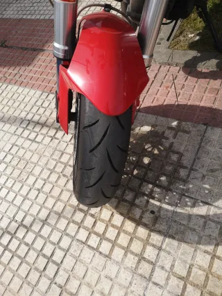 Ducati Monster 696 Roja año 2010