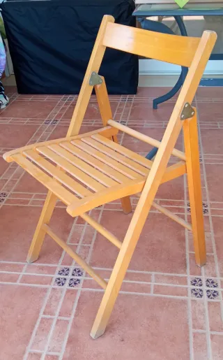 Silla de madera plegable
