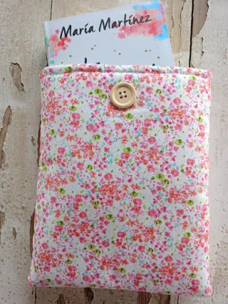 Funda para libro con botón