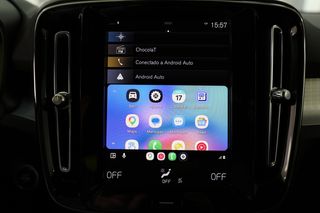 Volvo XC40 Momentum Pro T2 1.5 129CV Auto Azul