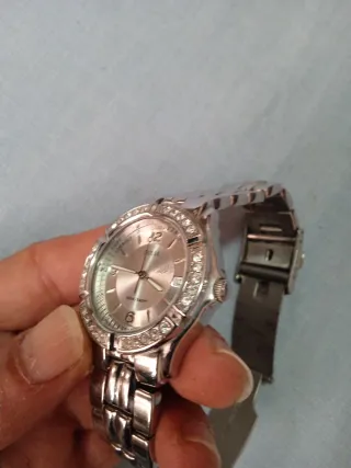 Reloj Guess Plateado Vintage Mujer