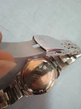 Reloj Guess Plateado Vintage Mujer