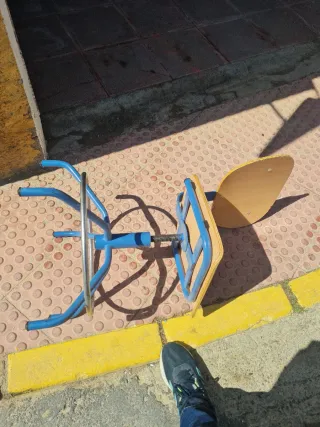 Silla de estudio madera y metal