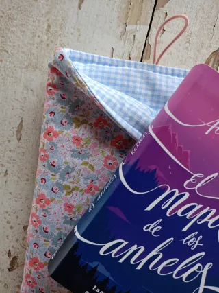 Funda para libro de bolsillo floral