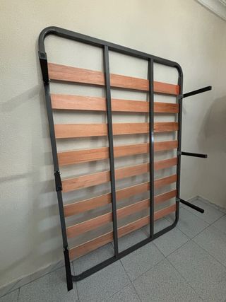Somier metálico con láminas de madera