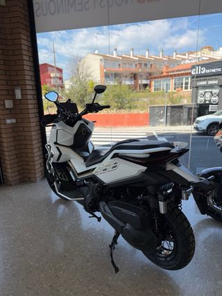 Zontes 368G Adventure Blanca y Dorada