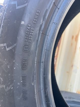 Neumático usado 265/50 R20 111V
