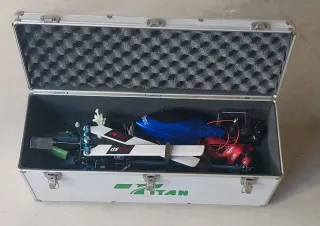 Helicóptero RC con emisoras y accesorios