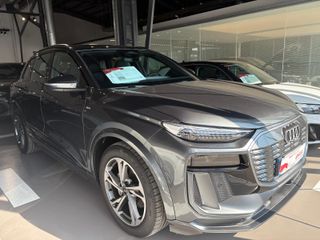 AUDI Q6 e-tron quattro Black line 388Cv