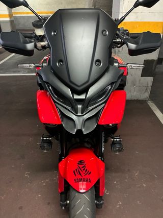 YAMAHA TRACER 9