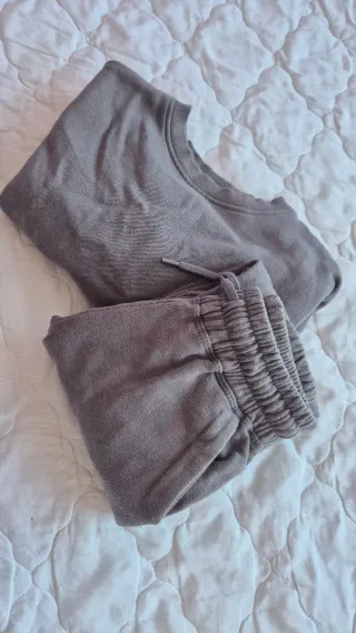 Conjunto chándal gris