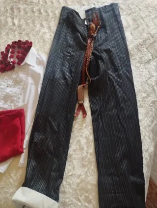 Traje de Flamenco Negro y Rojo mujer