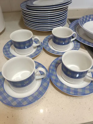 Vajilla Pontesa Hipercor Azul y Blanco