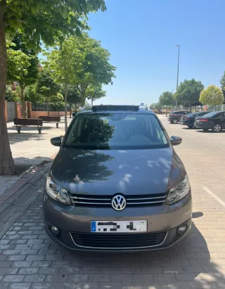 Volkswagen Touran 2014