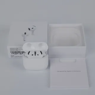 Apple AirPods 4