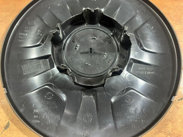 TAPACUBOS ORIGINAL OPEL MOVANO 16 PULGADAS