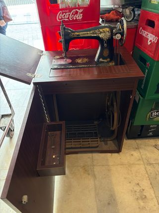 Máquina de coser antigua Singer