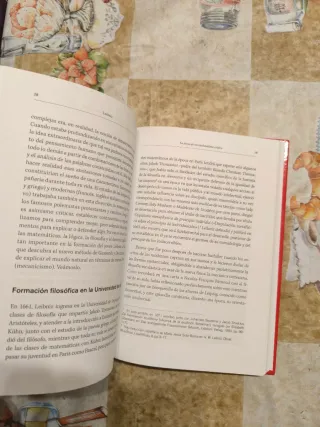 Libro sobre Leibniz