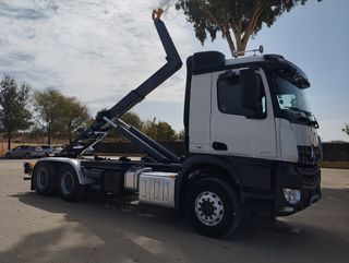 Mercedes AROCS 26 51-CAMIONES GANCHOS PORTACONTENE