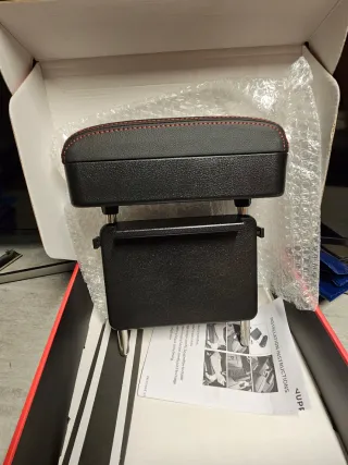 Reposabrazos Coche con Carga Inalámbrica