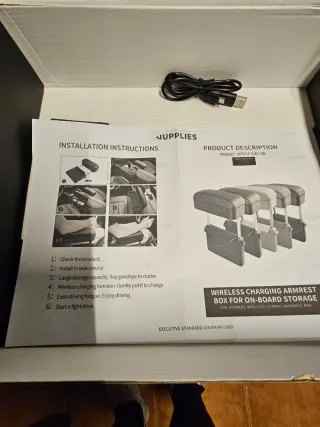 Reposabrazos Coche con Carga Inalámbrica