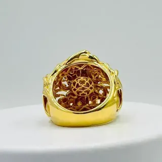 SELLO MEDUSA MANOS CON CIRCON. Hueco. Oro 18k.