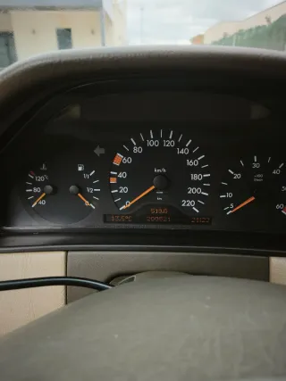 Mercedes-Benz Classe E (214) 1996