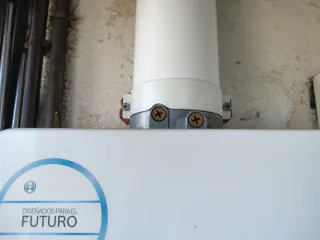 Termo calentador Junkers modelo Hidronext 5600 S