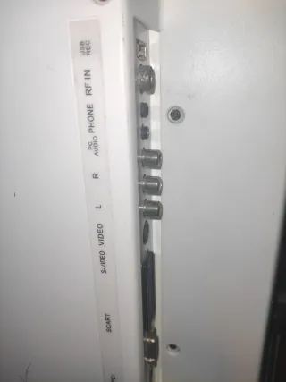 Televisor Sunstech con DVD Integrado