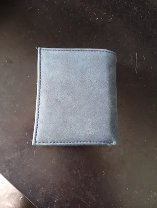 Carteira pequena homem azul