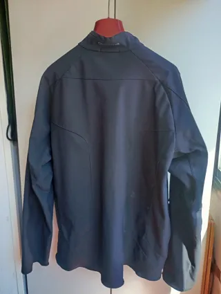 Chaqueta Softshell Quechua Negra Talla XL
