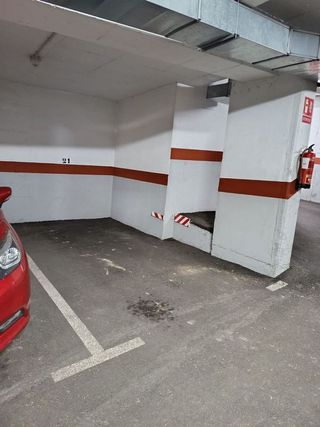 Garaje en venta en Mercado en Alicante