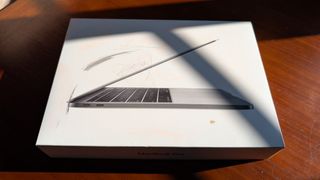 MacBook Pro 2017 i5/8GB/128GB (Headless)