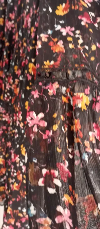 Vestido naf naf floral negro talla S