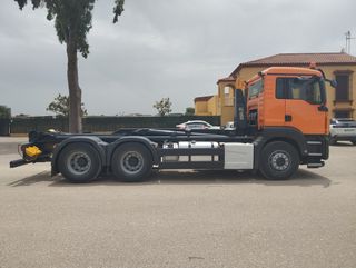 MAN TGS 500-CAMIONES GANCHOS PORTACONTENEDORES