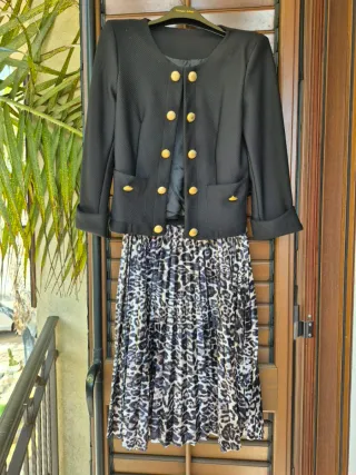 Completo giacca e gonna stampa animalier