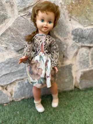 Antigua muñeca sellada