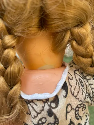 Antigua muñeca sellada