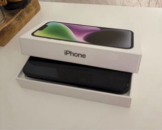 iPhone 14 Negro Como Nuevo