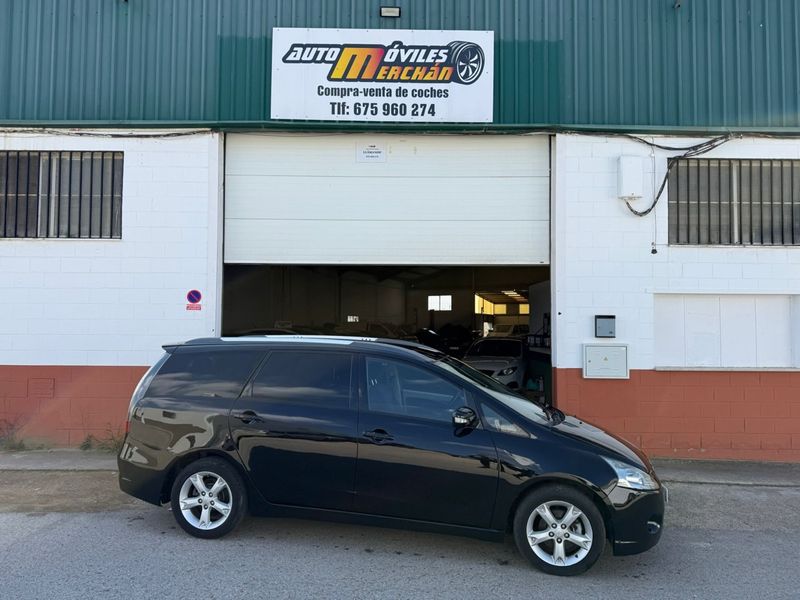 Mitsubishi Grandis 2008 - foto 1