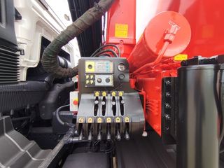 MAN TGM 26 480-CAMIONES GRUAS