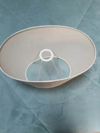 Pantalla de lámpara beige de tela