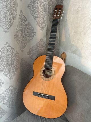 Guitarra Admira Paloma