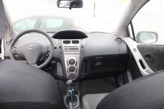 Toyota Yaris 2010 - 1.0 - 68CV - Gasolina
