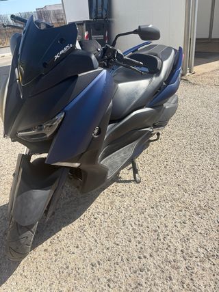 Yamaha XMAX 300 Scooter Negro/Azul