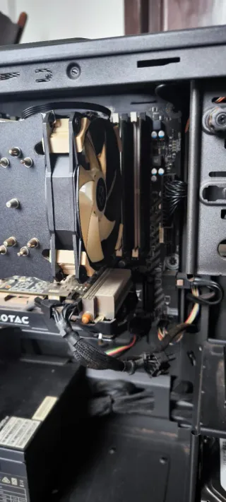 PC de sobremesa Gamer Negro/Gris