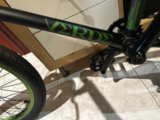Bicicleta BMX Verde, nueva, cuadro aluminio